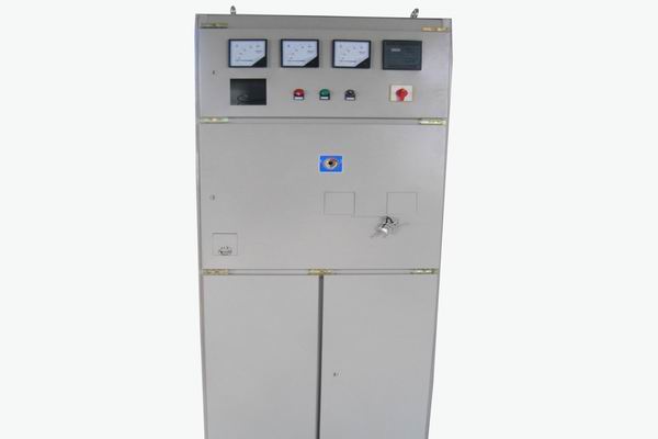 南康控制箱-3683聊聊多回路控制箱技术参数